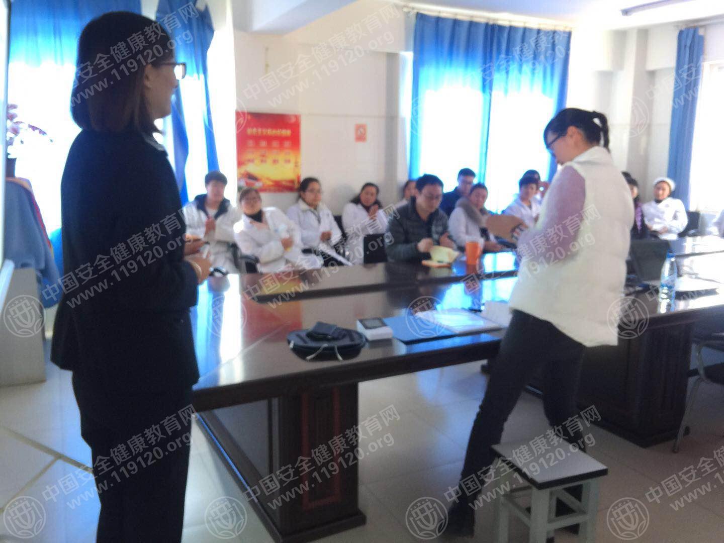 昆明市盘龙区龙泉中心卫生院1.23张楠2.jpg