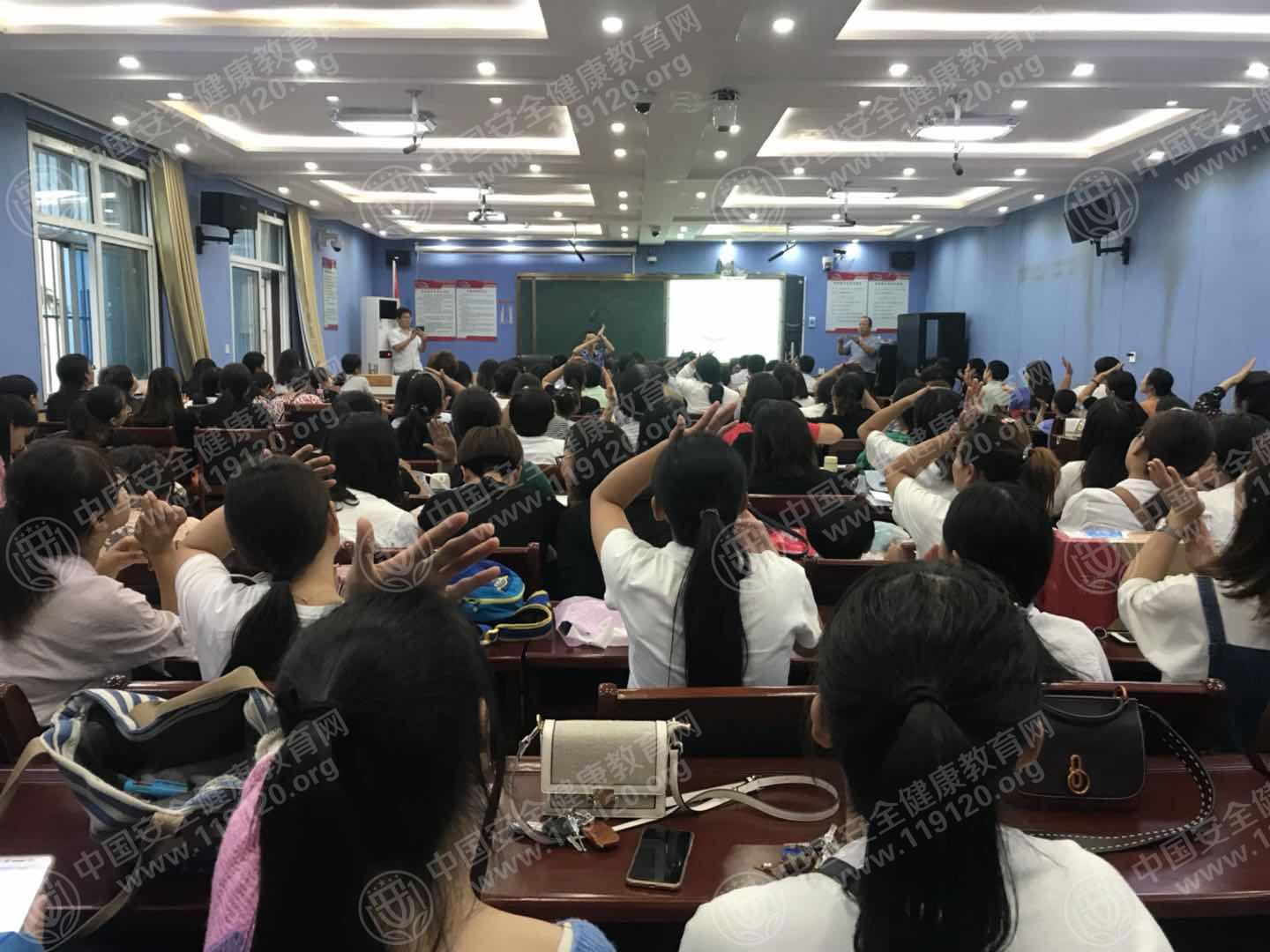 魏县实验学校3.jpg