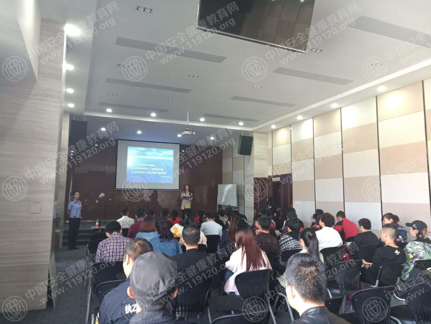 2018年9月12日，甘肃西部恐龙园有限公司 马晓伟老师1.jpg