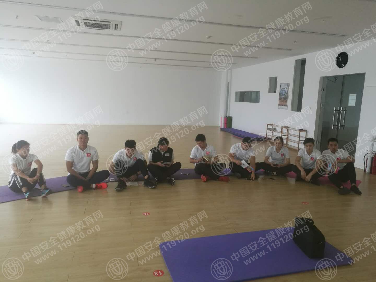 12小时健身.jpg
