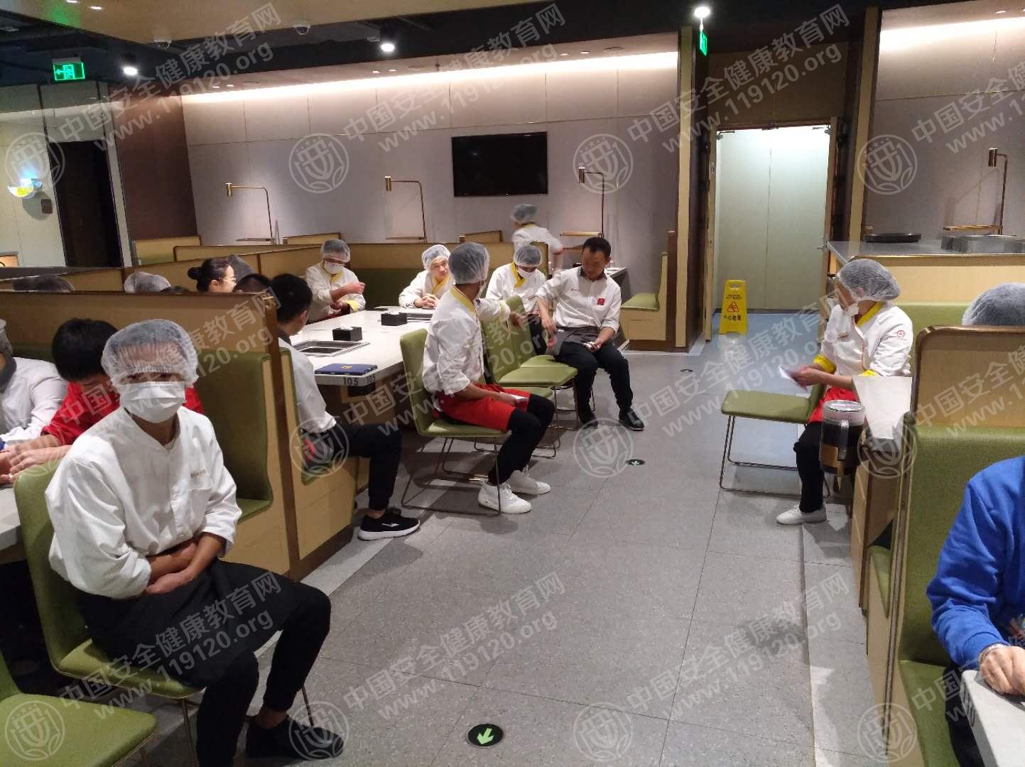 昆明市海底捞七彩云南第一城店1.92.jpg