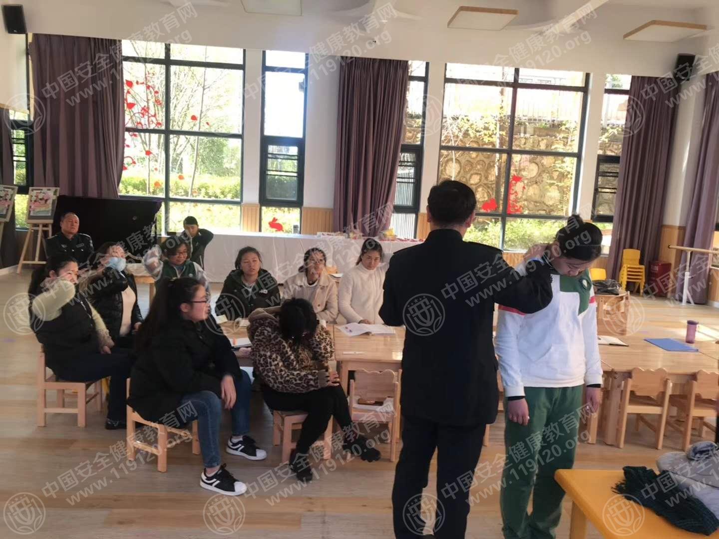 昆明市和平天使幼儿园1.93.jpg