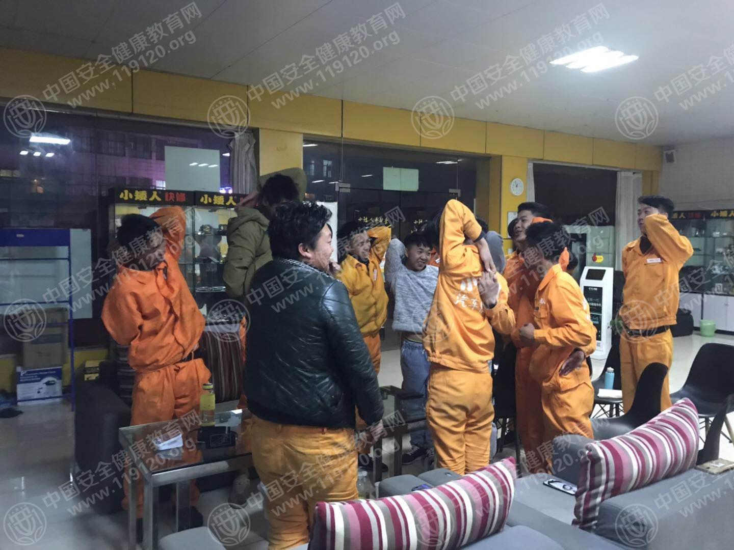 昆明市小矮人汽修（金格店）1.92.jpg
