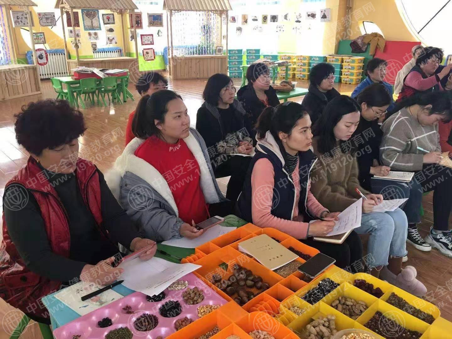 门楼中心幼儿园2.jpg