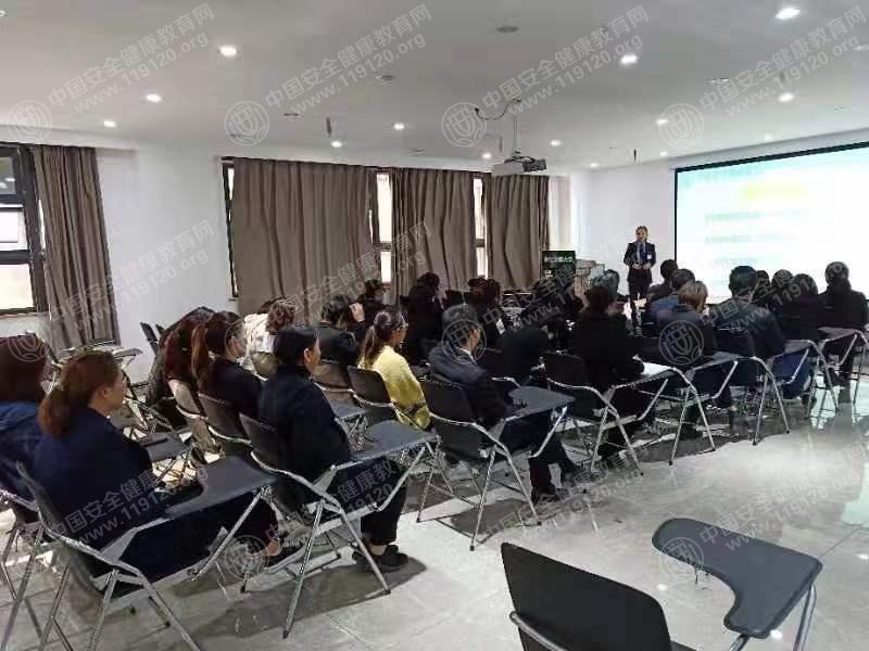 昆明新亞房地產(chǎn)有限公司3.1武文林1.jpg