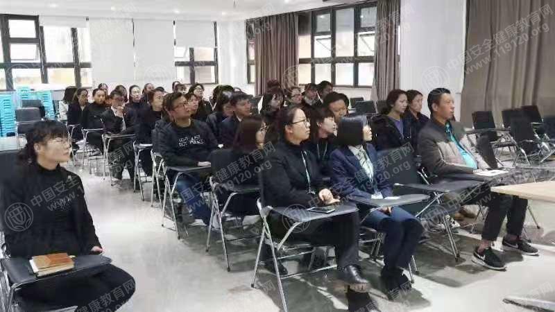 昆明新亞房地產(chǎn)有限公司3.1武文林4.jpg