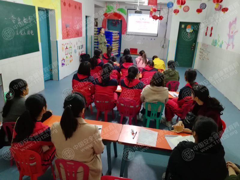 5ca31cfbe95fb0.jpg 1.jpg