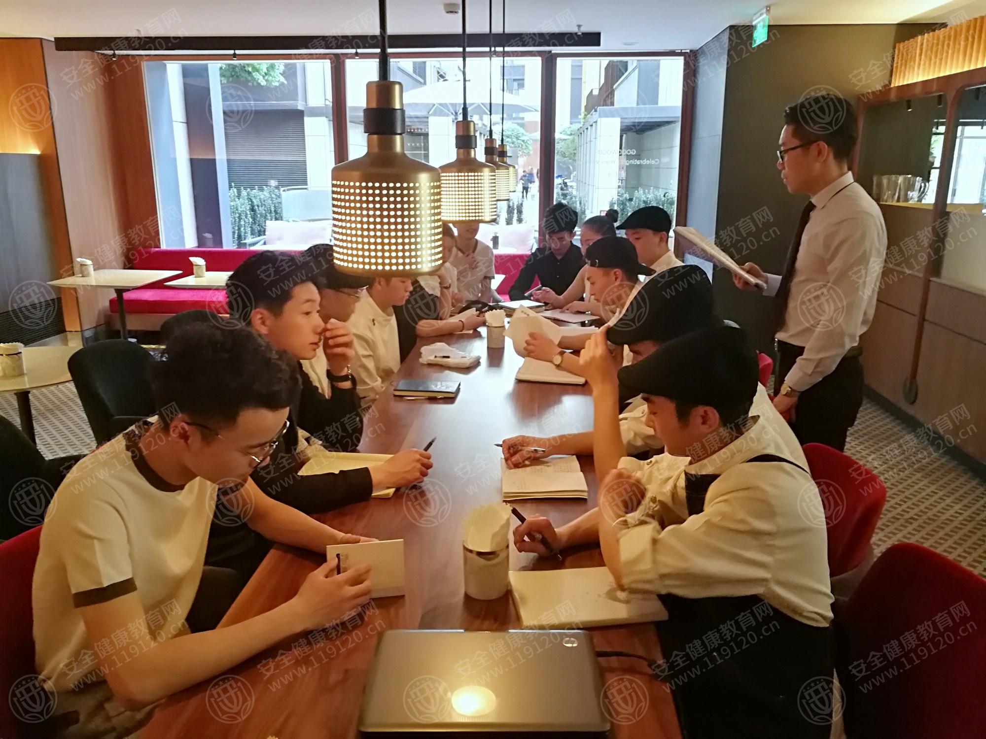 微信图片_20190412153357_副本.jpg
