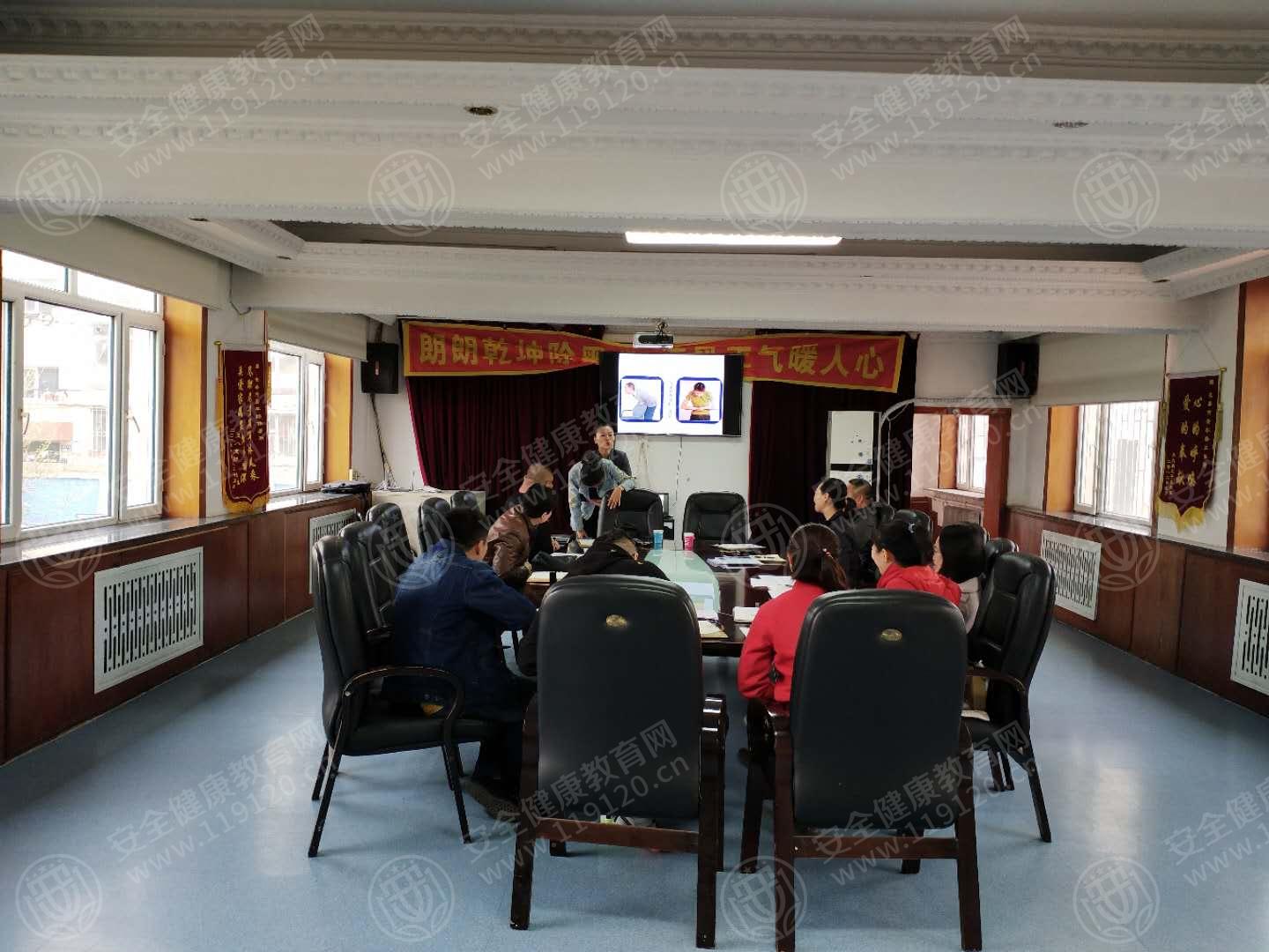 4.24马钰铭9点30分青年路干休所2.jpg