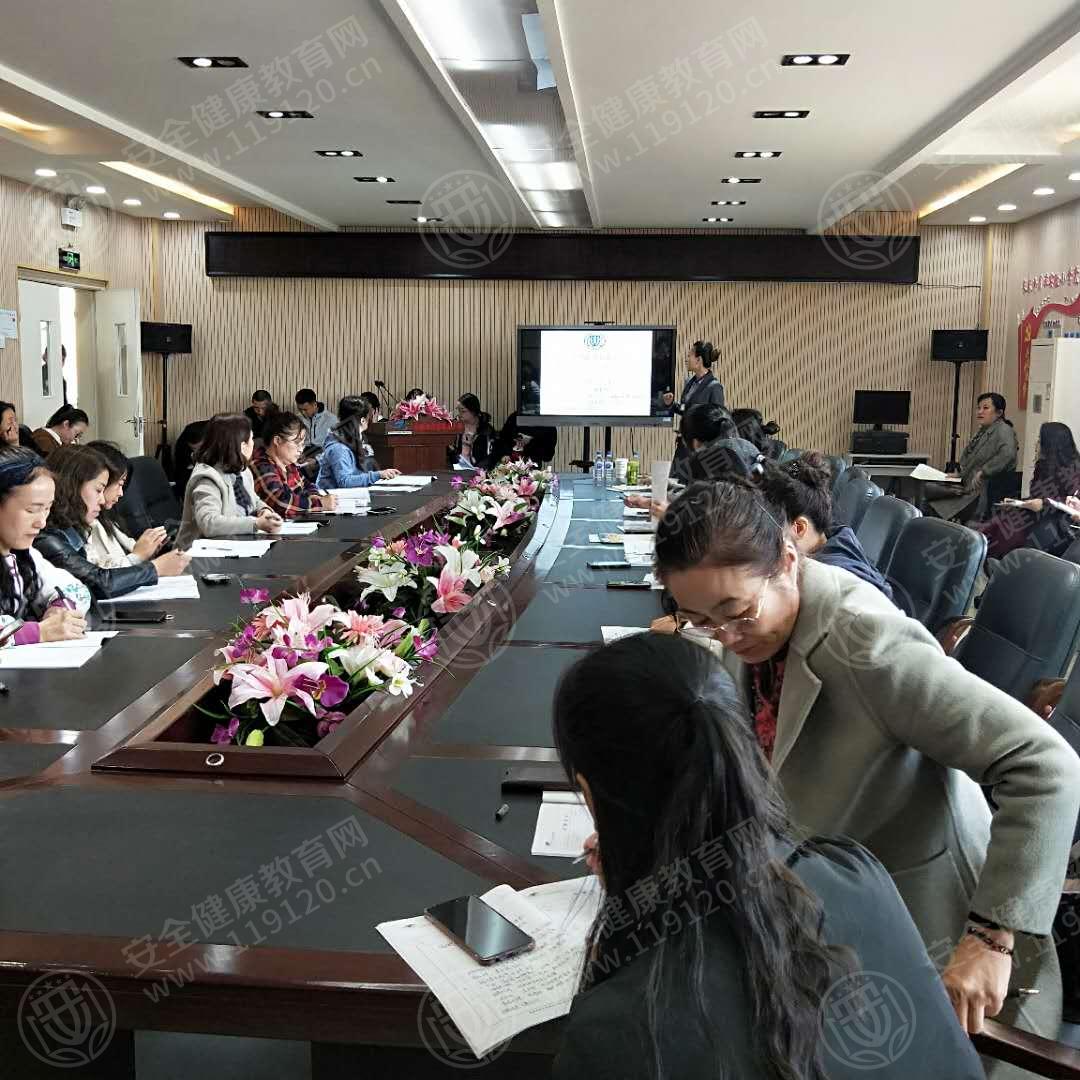 4.26马钰铭14点40分净月实验小学1.jpg