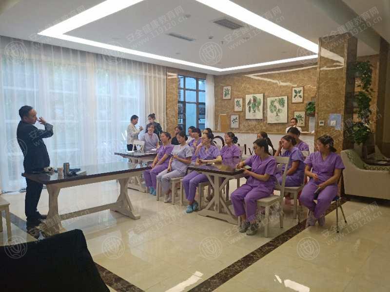 昆明麦蓝国际月子会所5.74.jpg