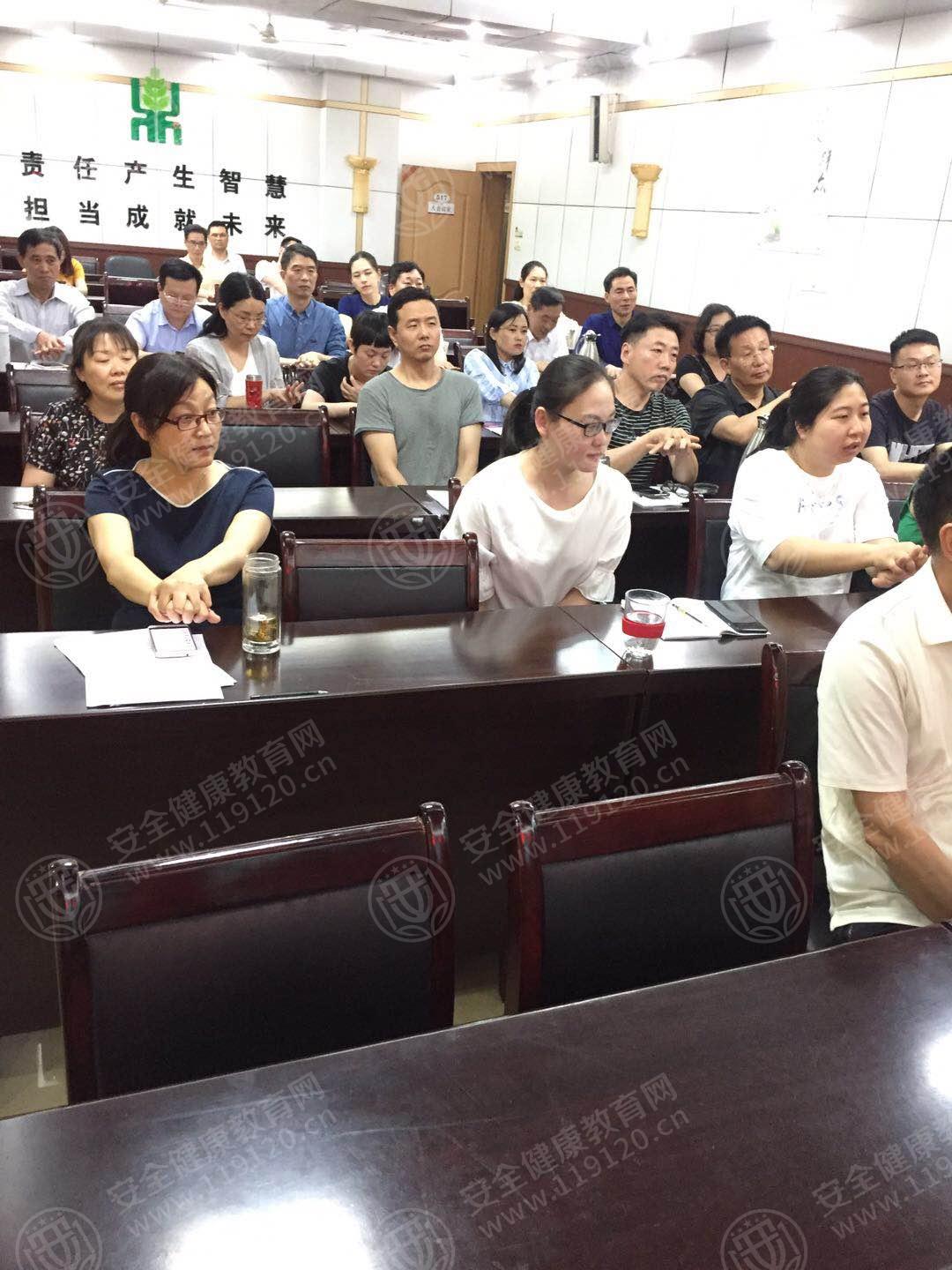 南阳市粮食局5.24来国龙...jpg
