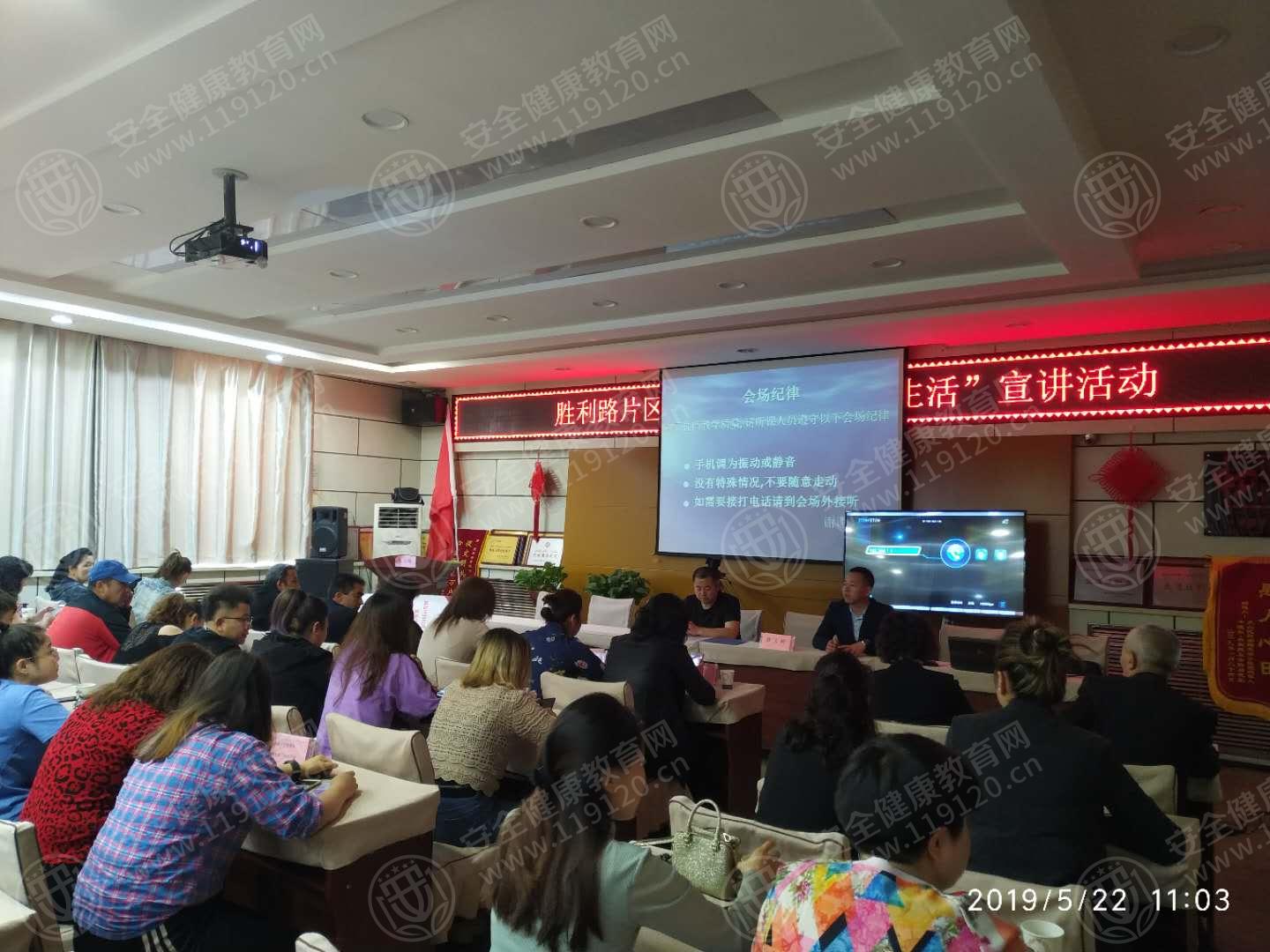 5ceb67144dd2d0.jpg