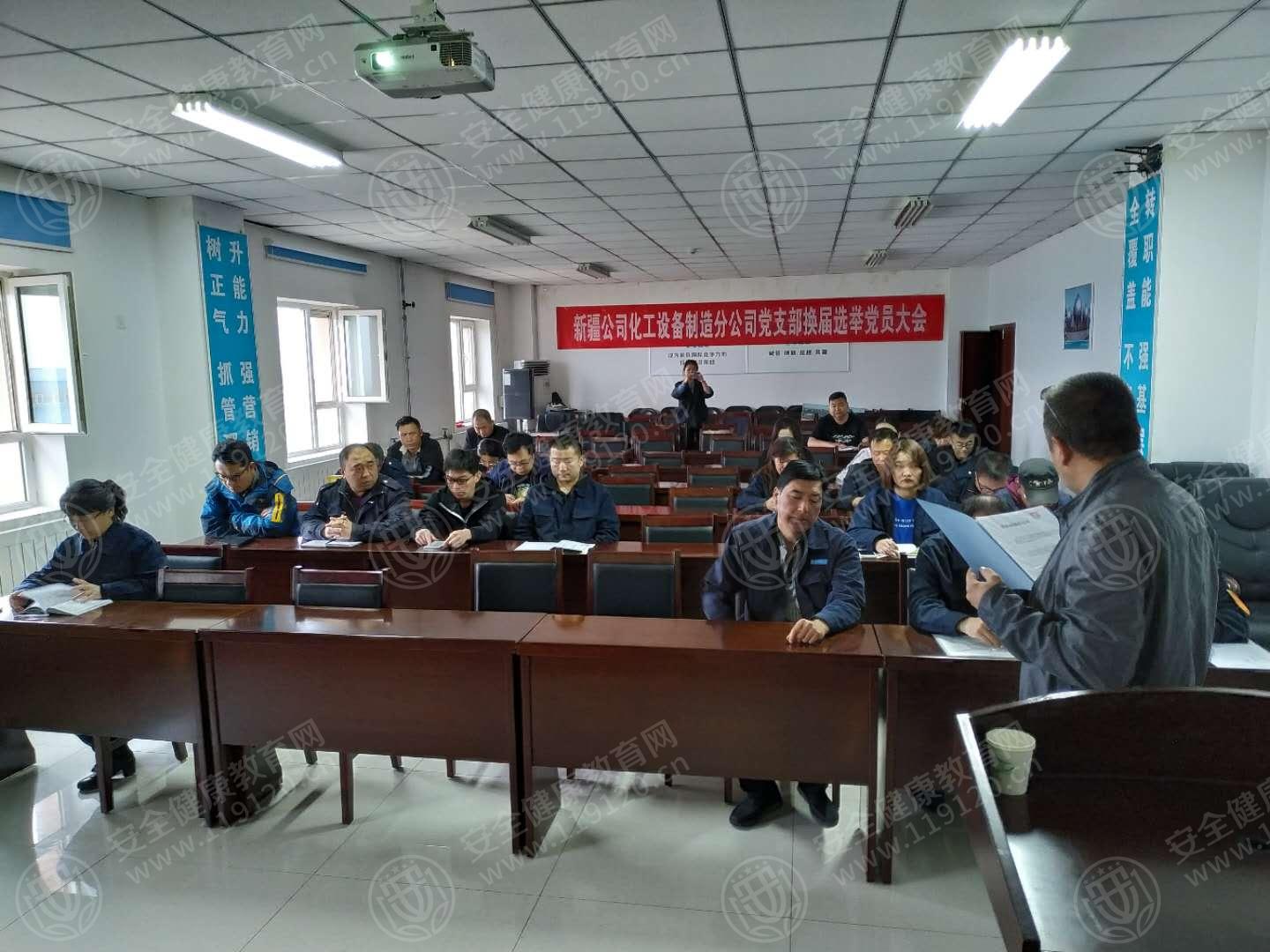 5ceb72be153960.jpg