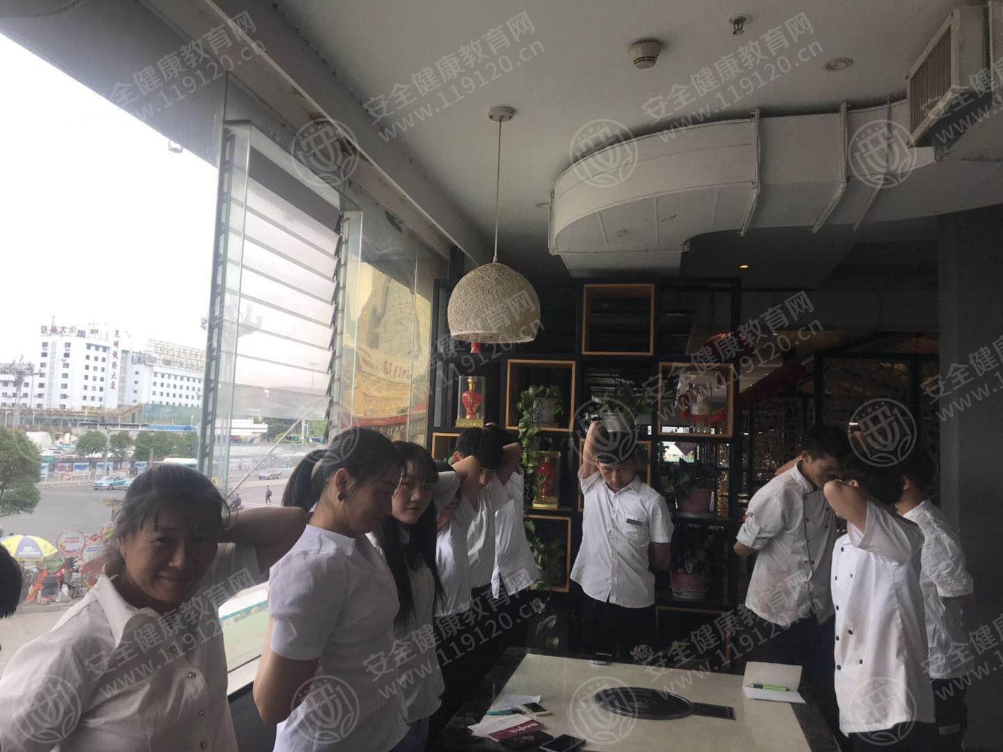 麻辣无情重庆老火锅5.272.jpg
