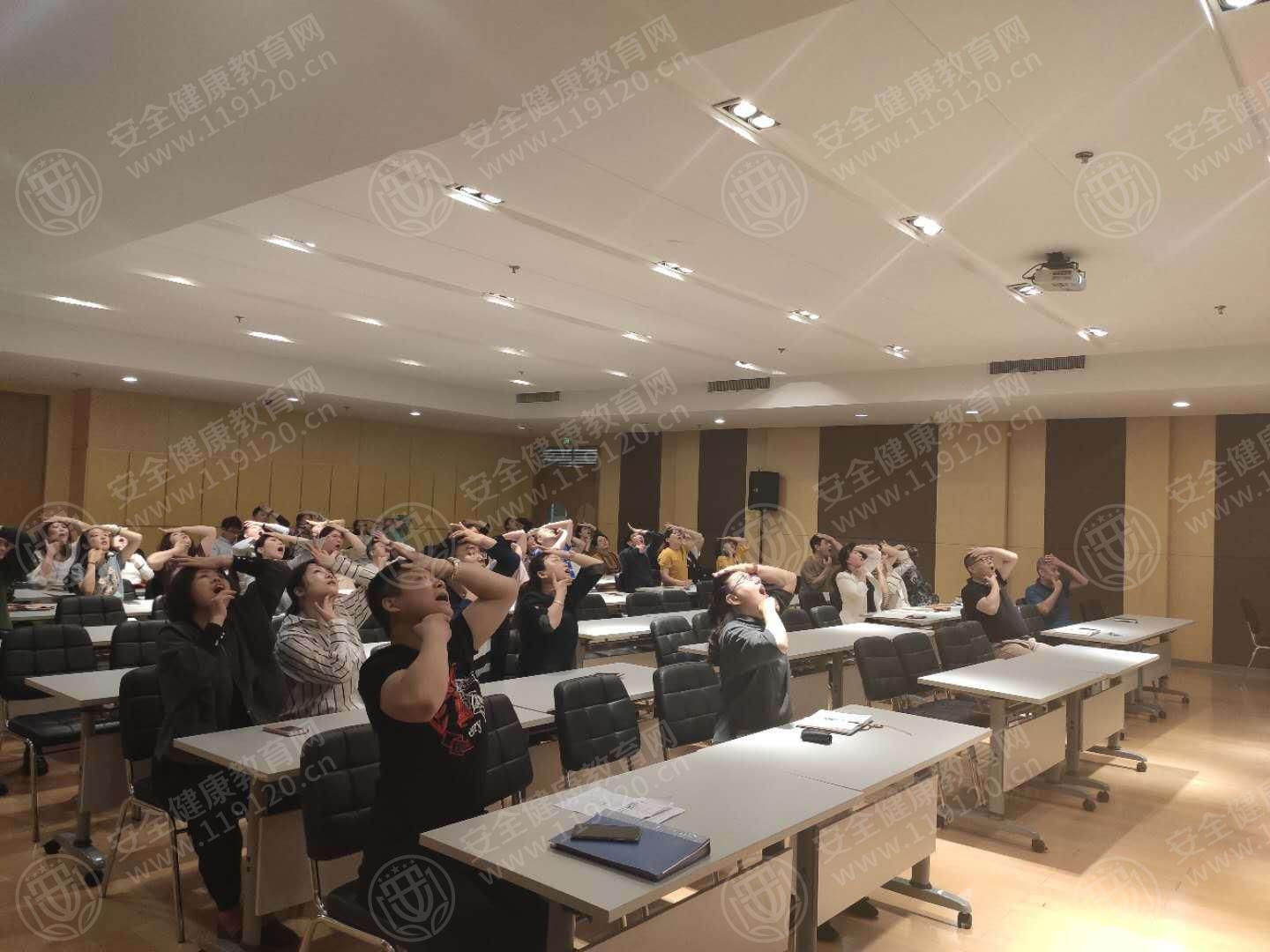 烟台市青少年宫.jpg