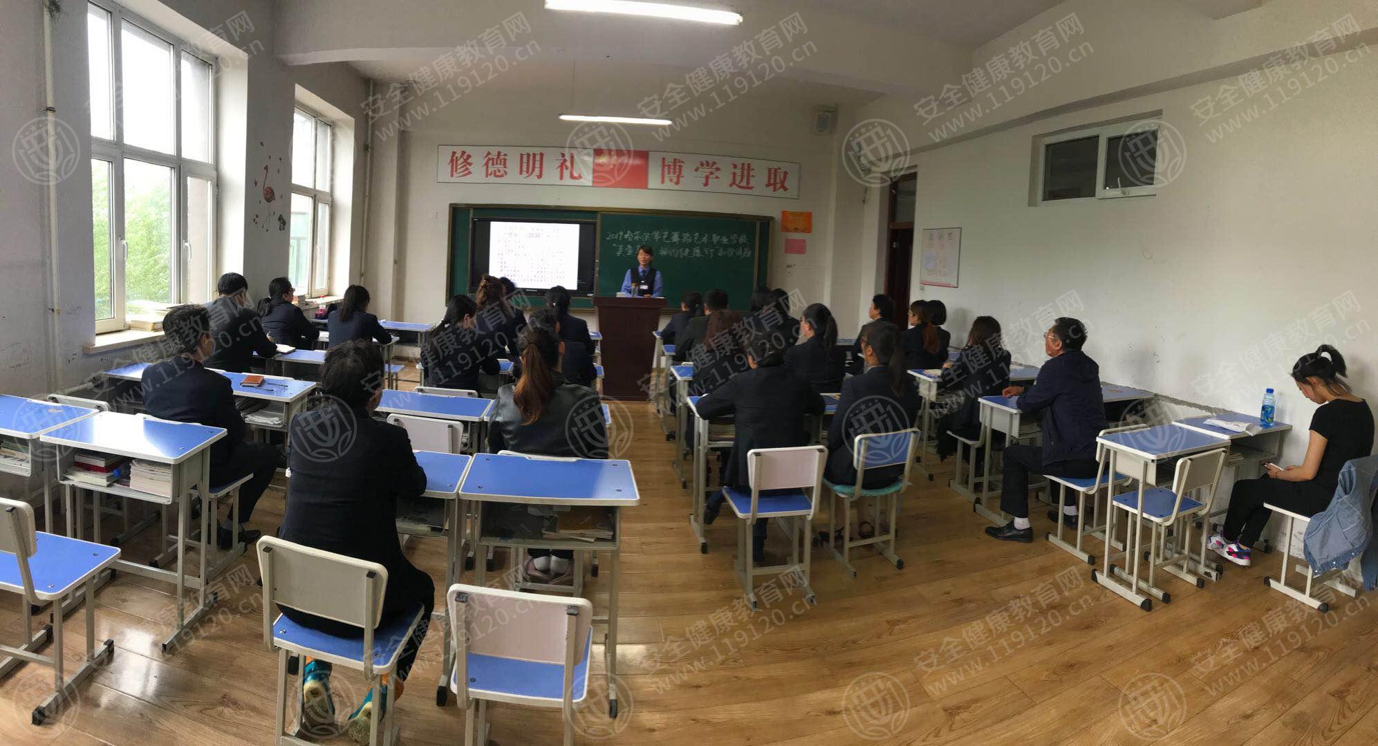 5cec8c6d80b590.jpg
