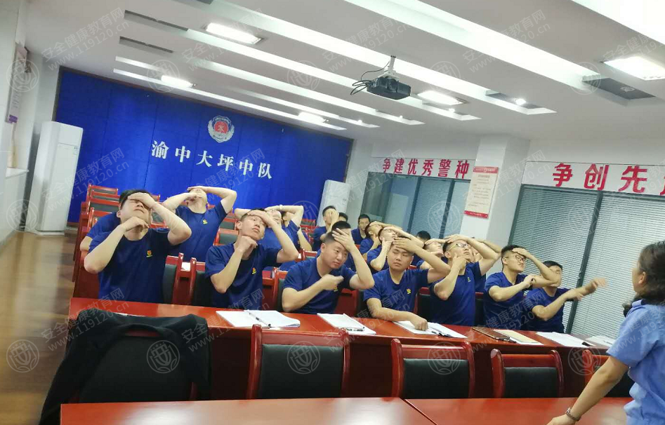 5ceca75803e040.png 4.png
