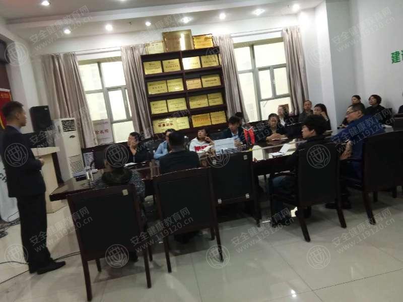 5cefada1f14120.jpg
