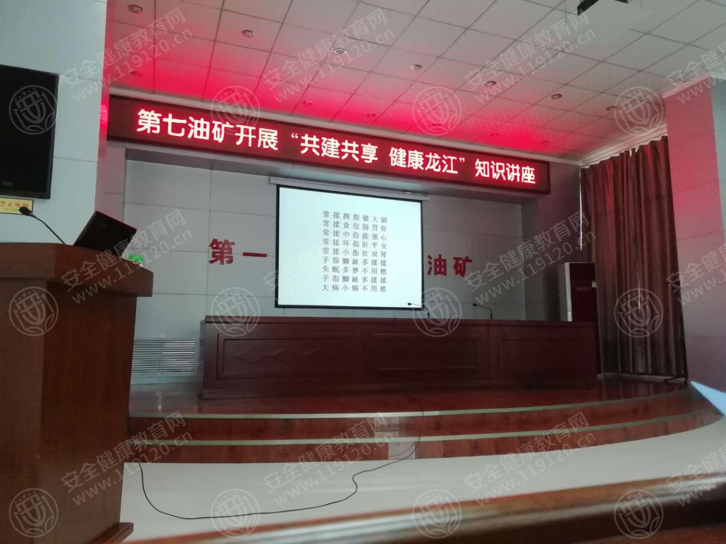 5cf07cd99345e0.jpg