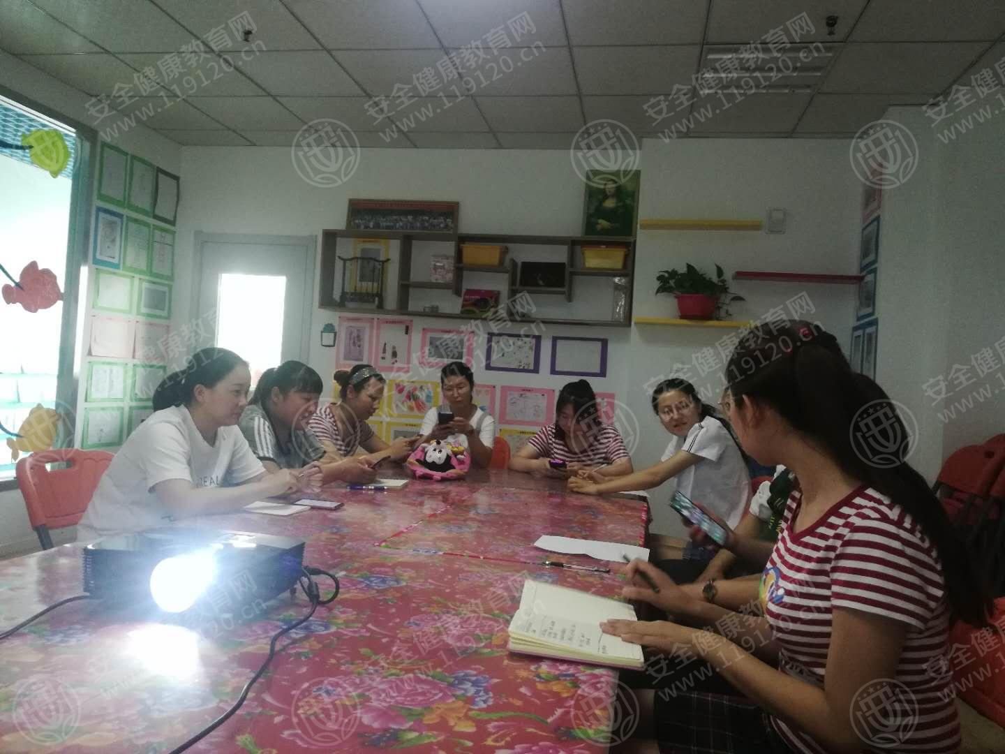 石家庄 泡泡鱼幼儿园6.24杨景燕1.jpg