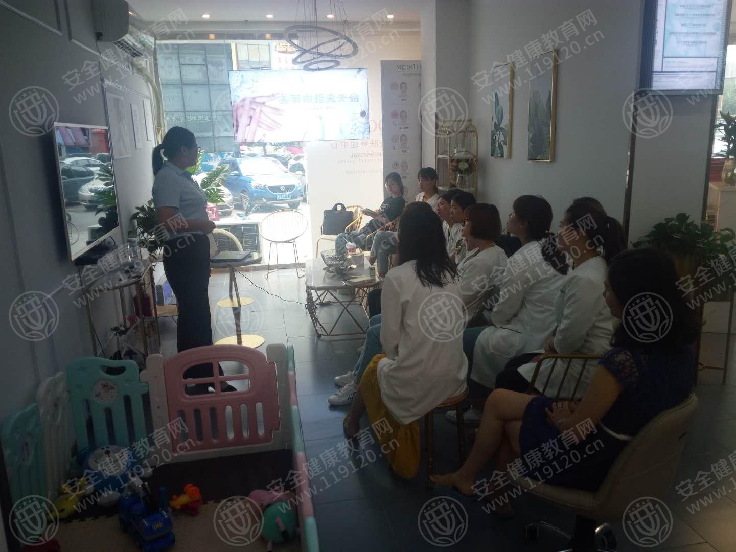 5d1c43bba22100.jpg 微信图片_201906181200523.jpg