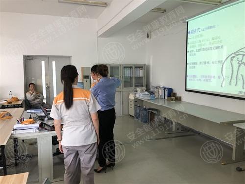 5d1c6a166dacf0.jpg