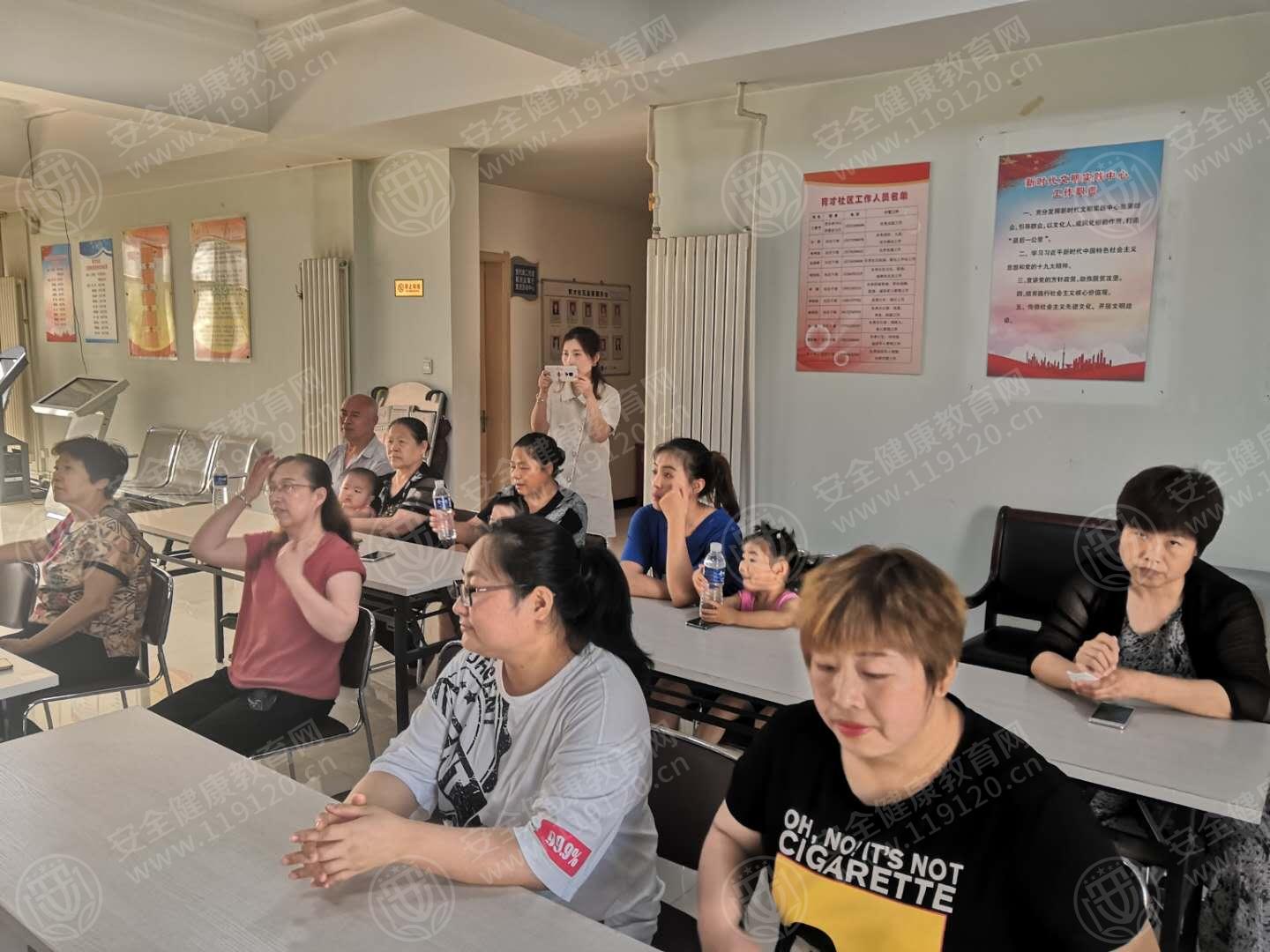 保定满城育才居委会7.2底晓莎1.jpg