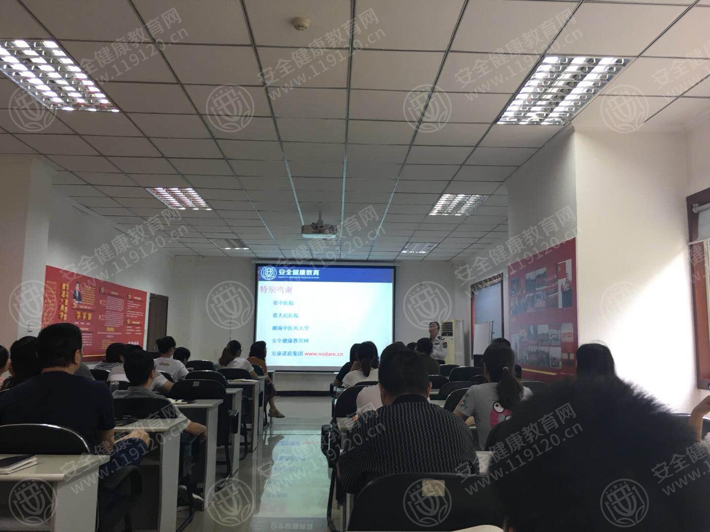 7b55359aea79bb34da27bb32633c169.jpg