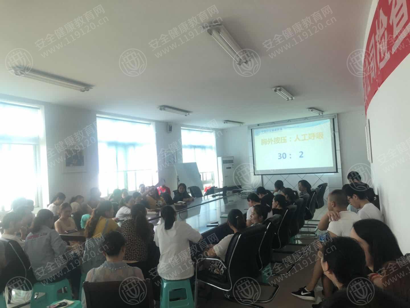 5d302932b3eac0.jpg 亚宝药业有限公司.jpg