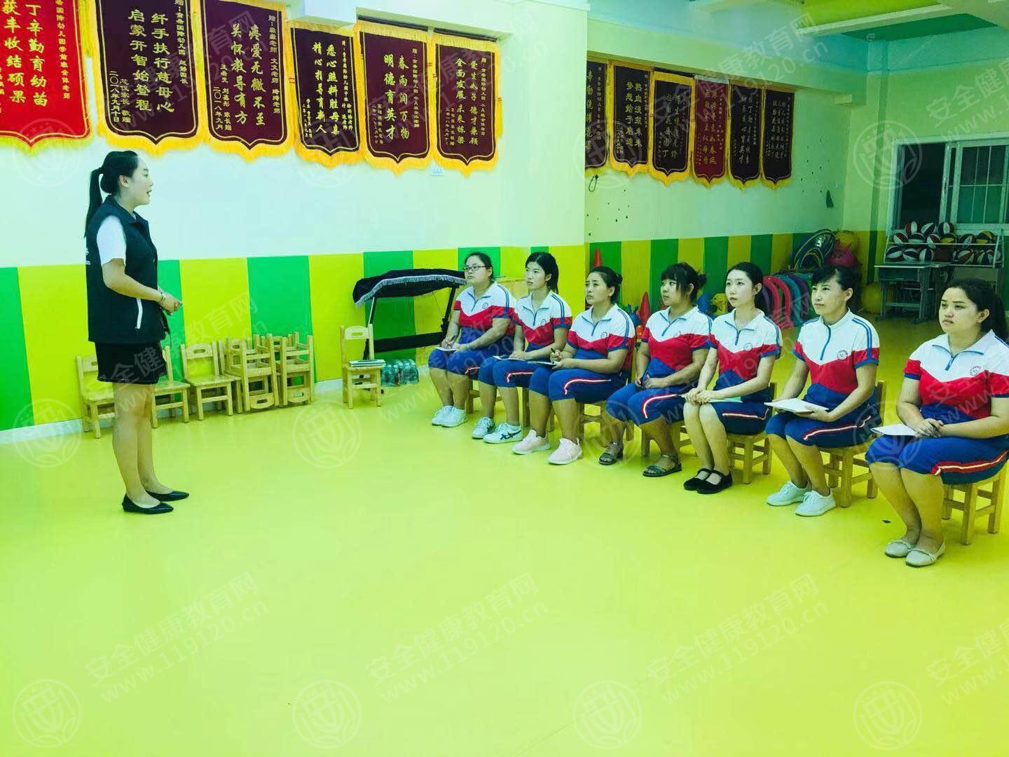 7.19何立媛童希国际幼儿园2.jpg