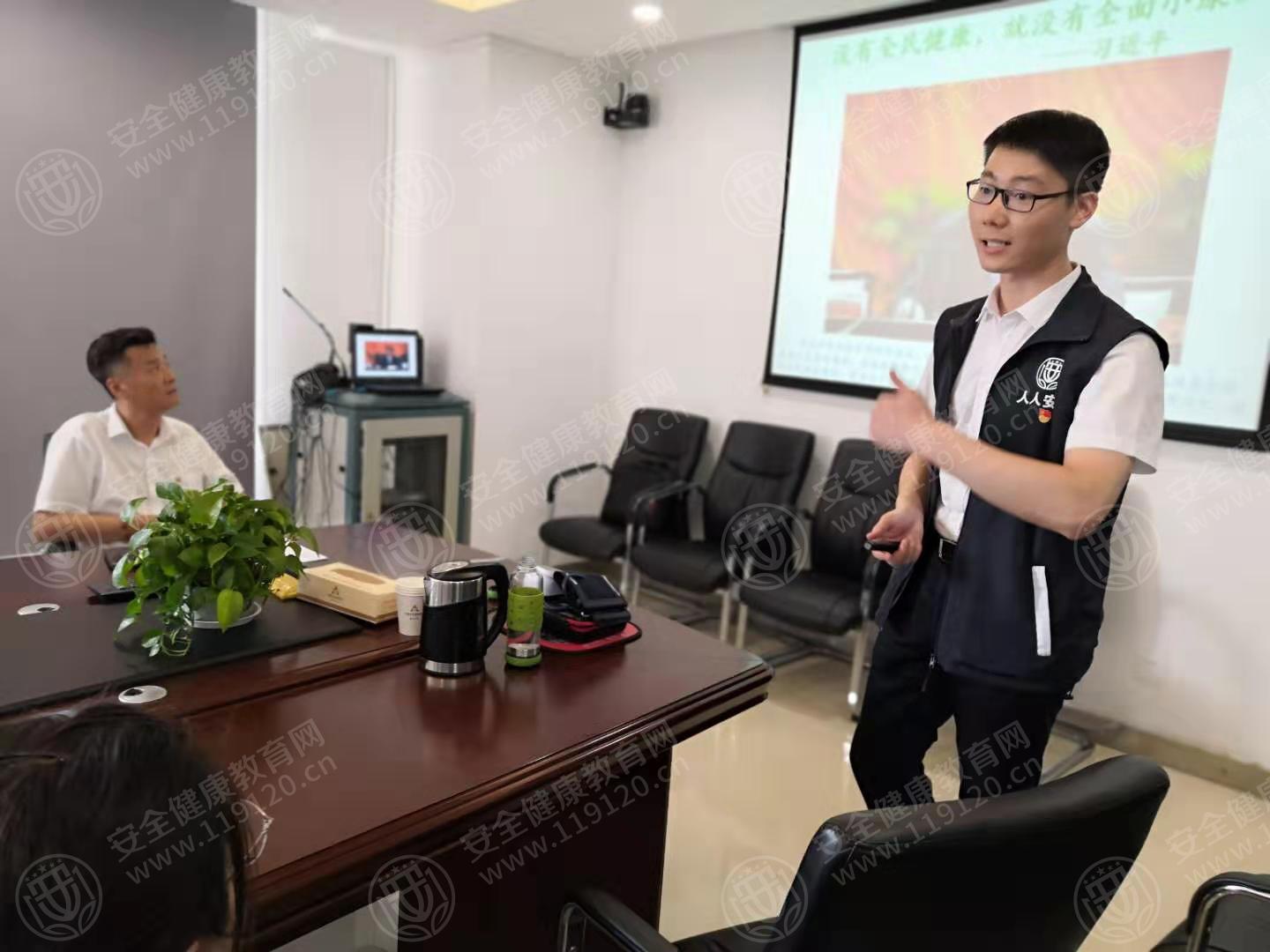 0718中国农业发展银行唐山古冶支行     朱亚杰1.jpg