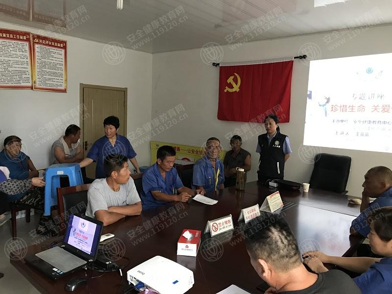 5d4937b253efd0.jpg 绿草地啤酒有限公司.jpg