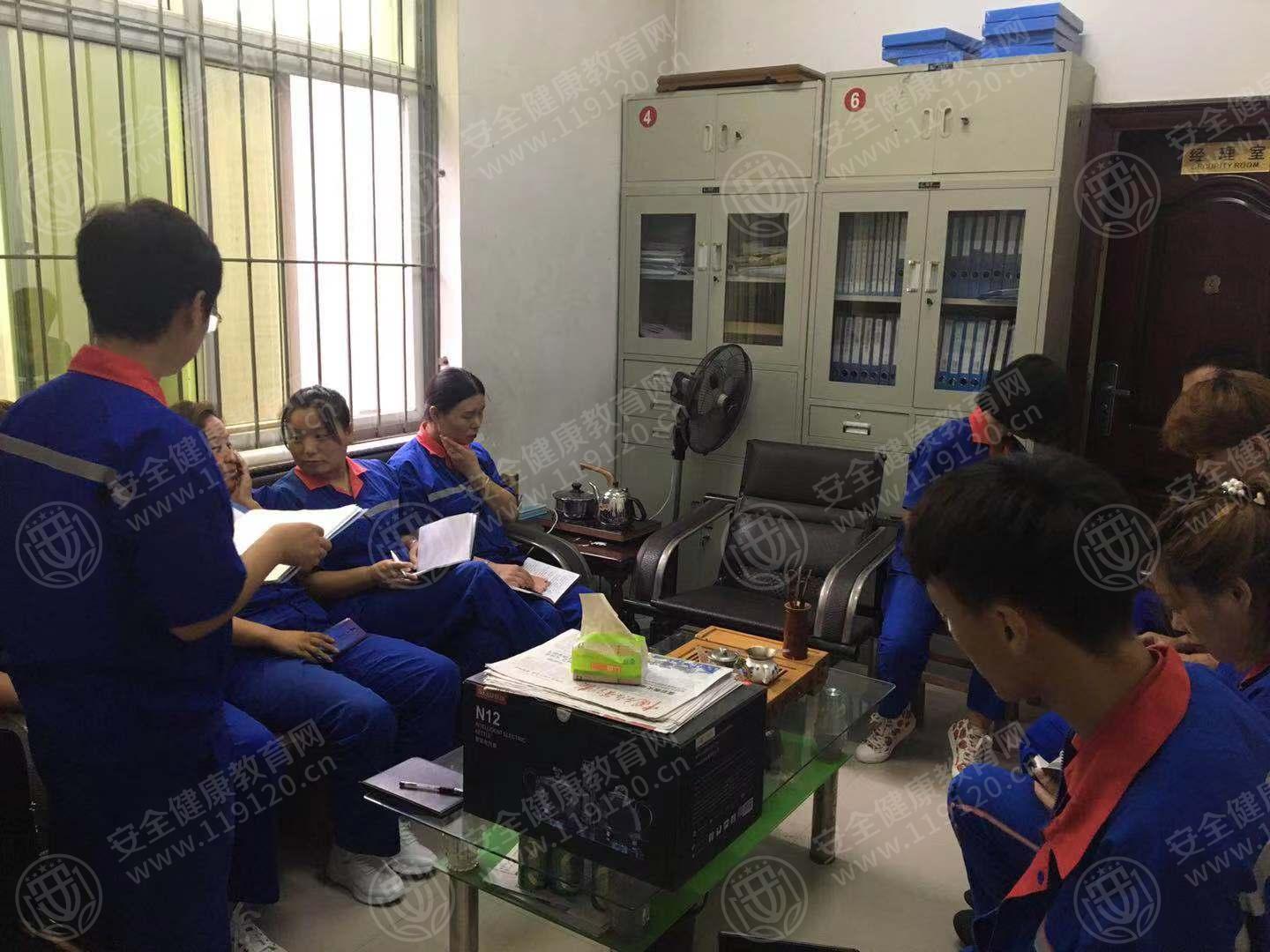 石运加油站8.5刘玥.jpg