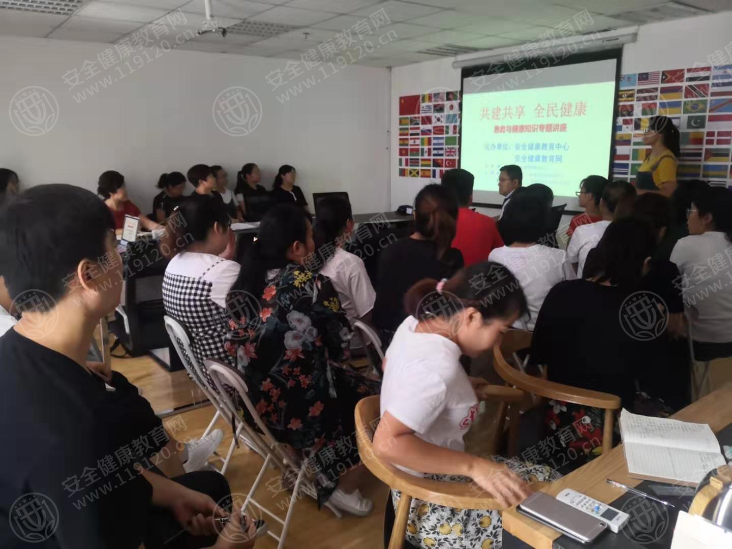 石家庄华明蜡业有限公司7.30郎雷2.jpg
