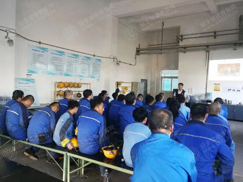 0924首宝核力设备技术有限公司     董人杰2.jpg
