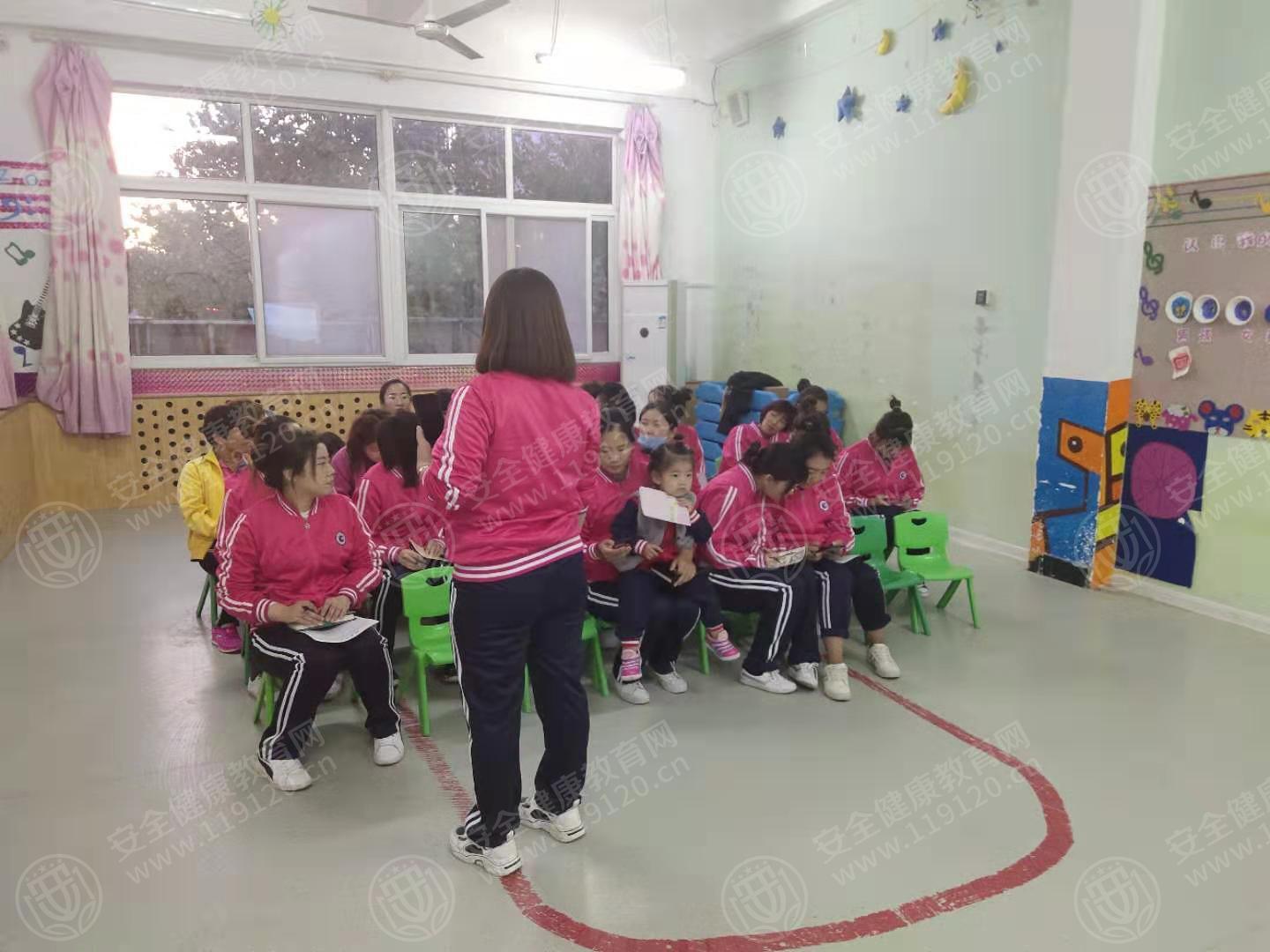 秦皇岛童成幼儿园10.14韩立娜4.jpg
