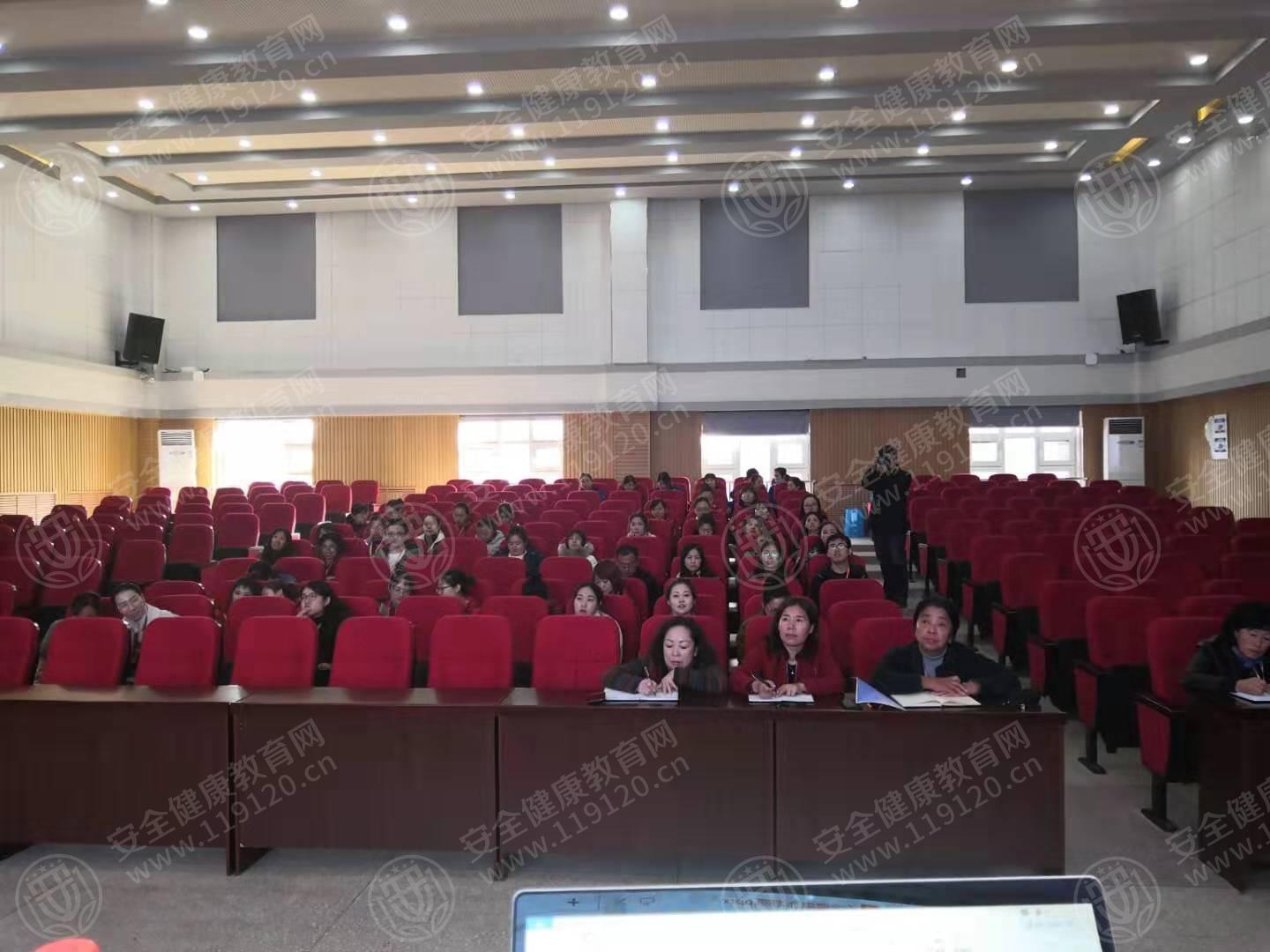 美加外国语学校.jpg