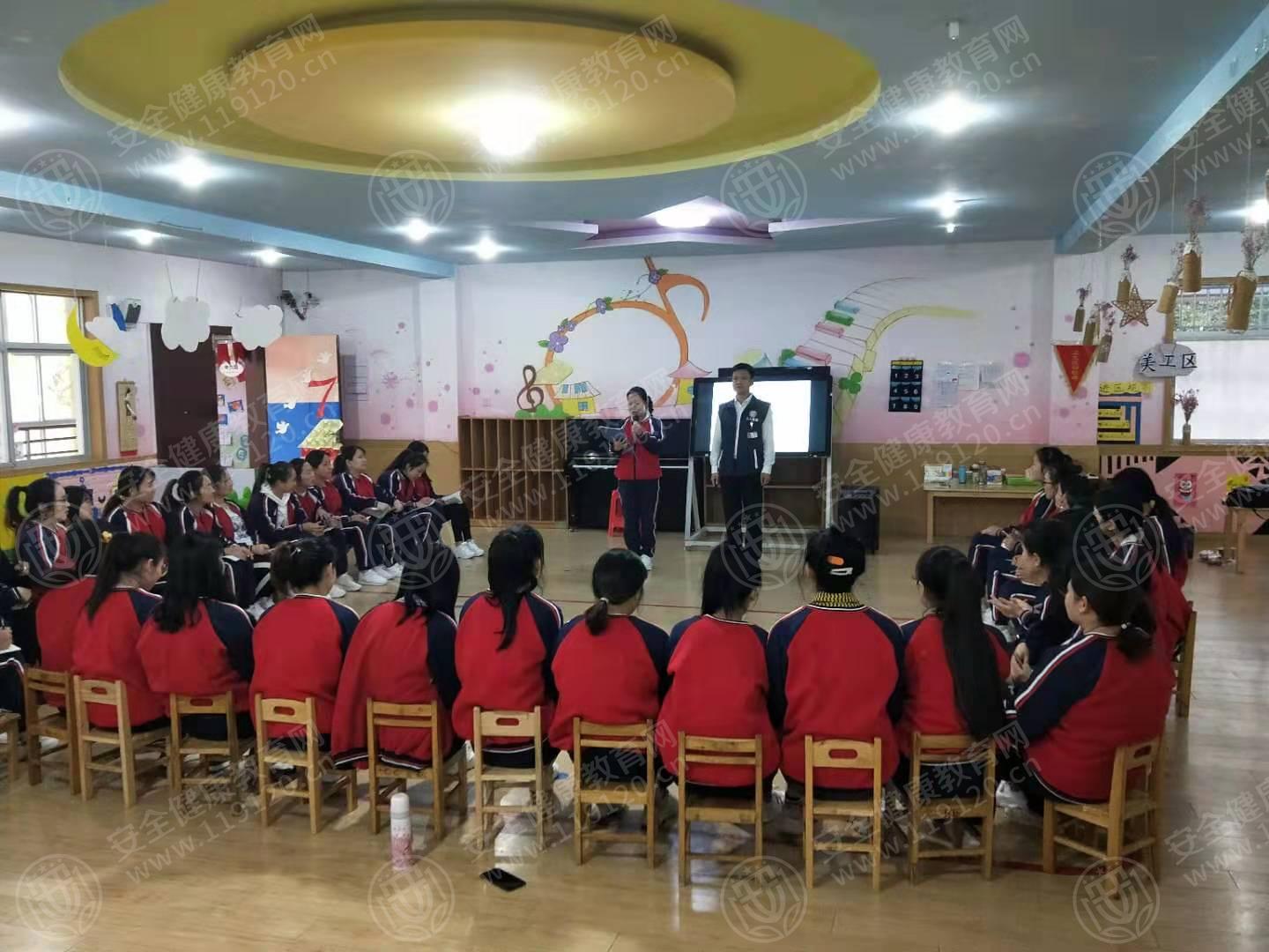 5db8fd833f54d0.jpg 固始县凤凰幼儿园10.28来-国龙.jpg