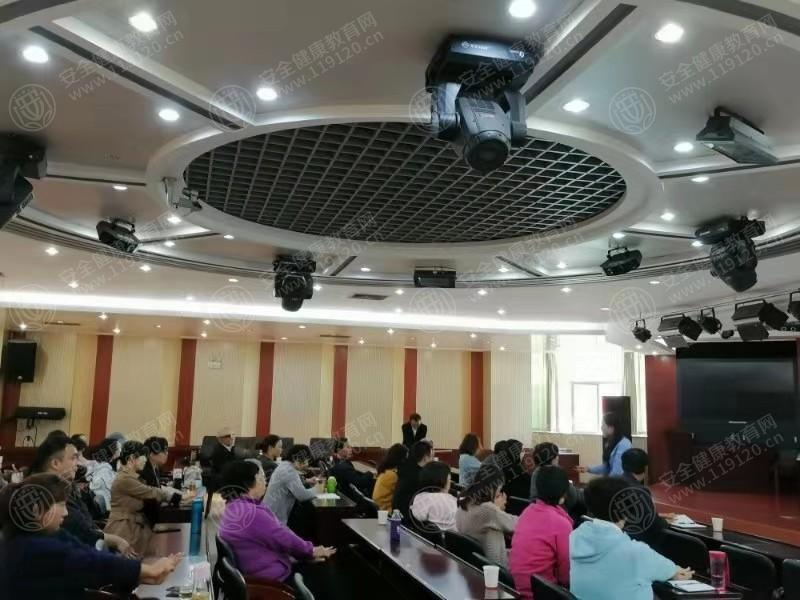 云南省工会共青团妇联干部学校11.4孙丽丽3.jpg