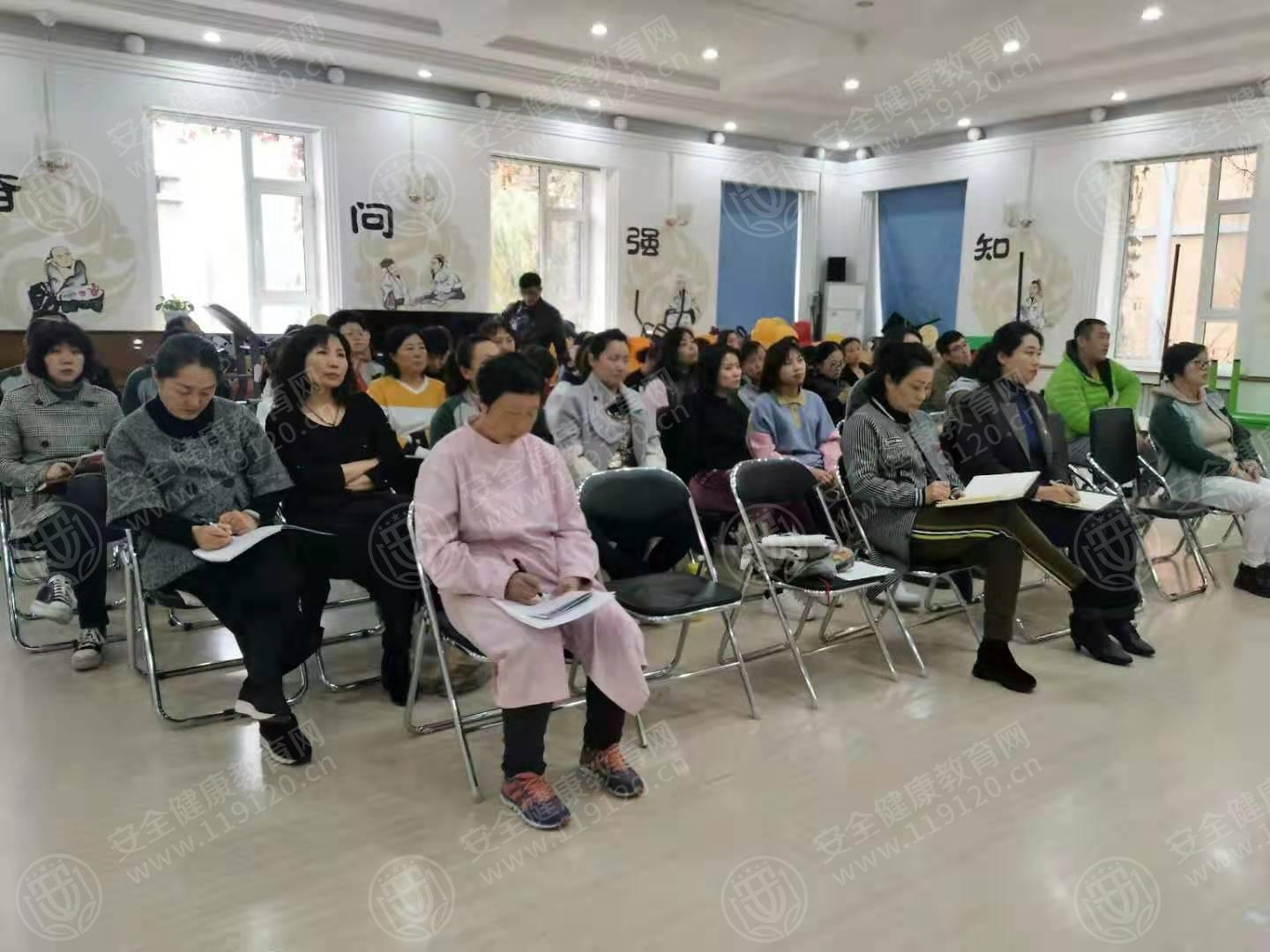 10.28胡爽 长春市实验幼儿园2.jpg