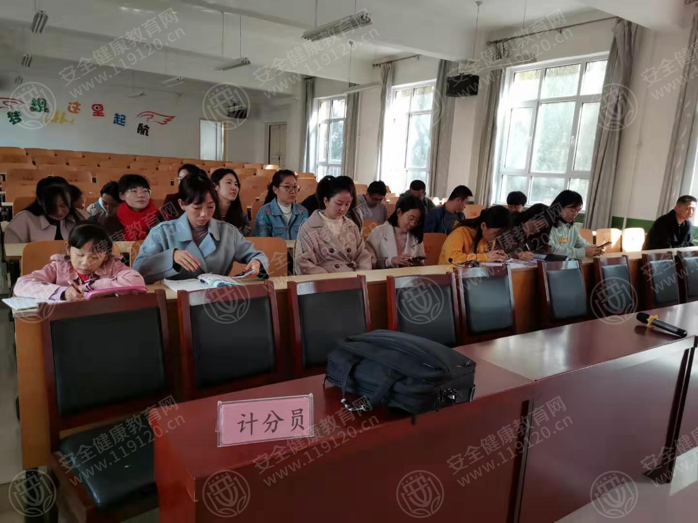 青云中学.jpg