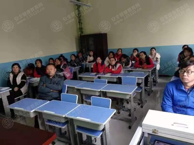 孔德小学11.7吗志发.jpg