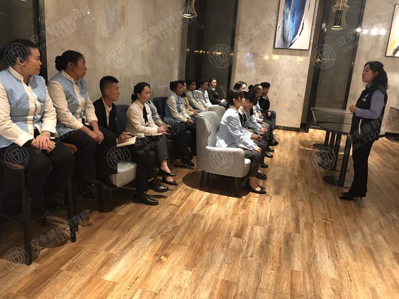 昆明双润酒店管理有限公司11.184.jpg