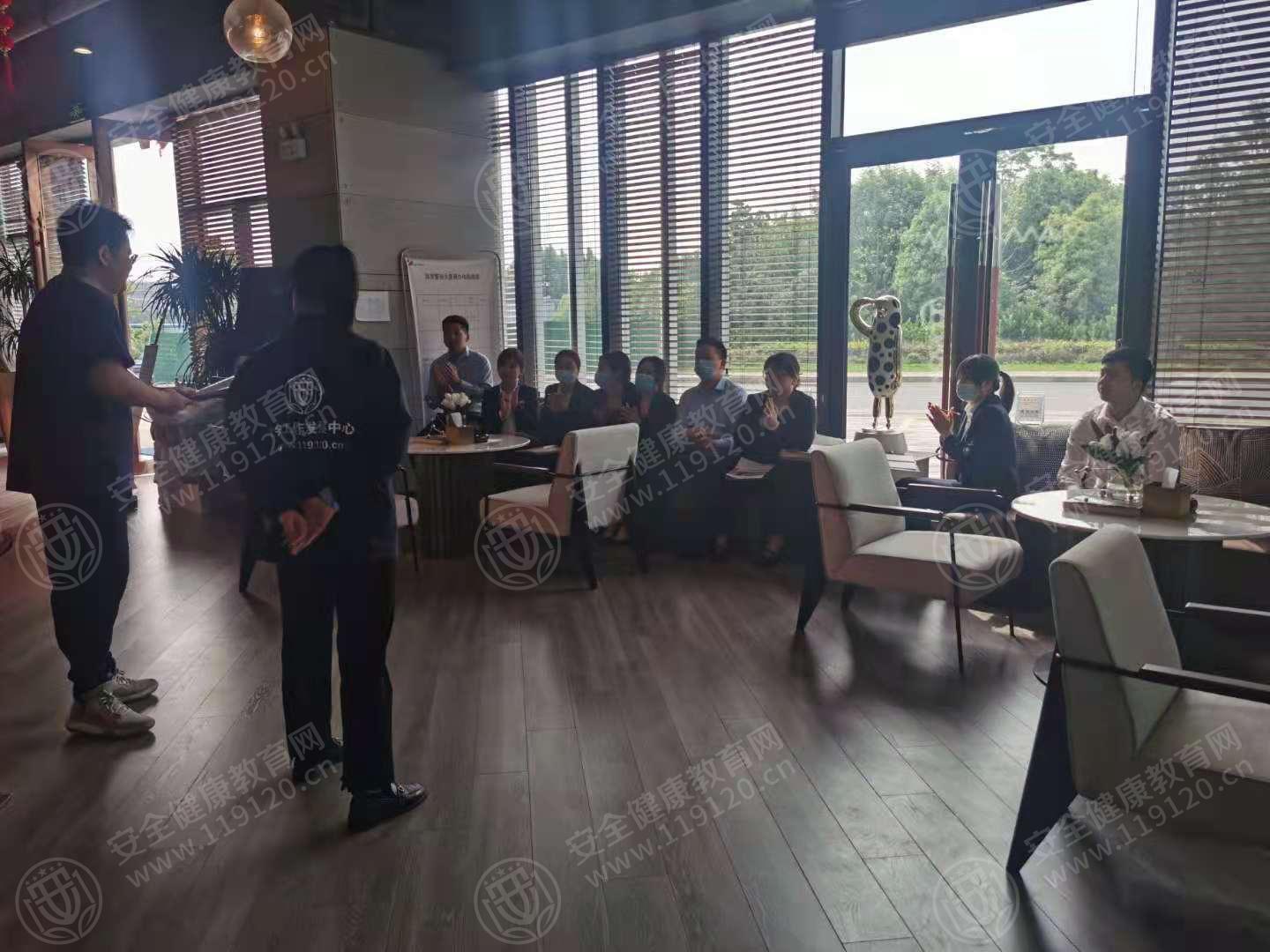 文中图片