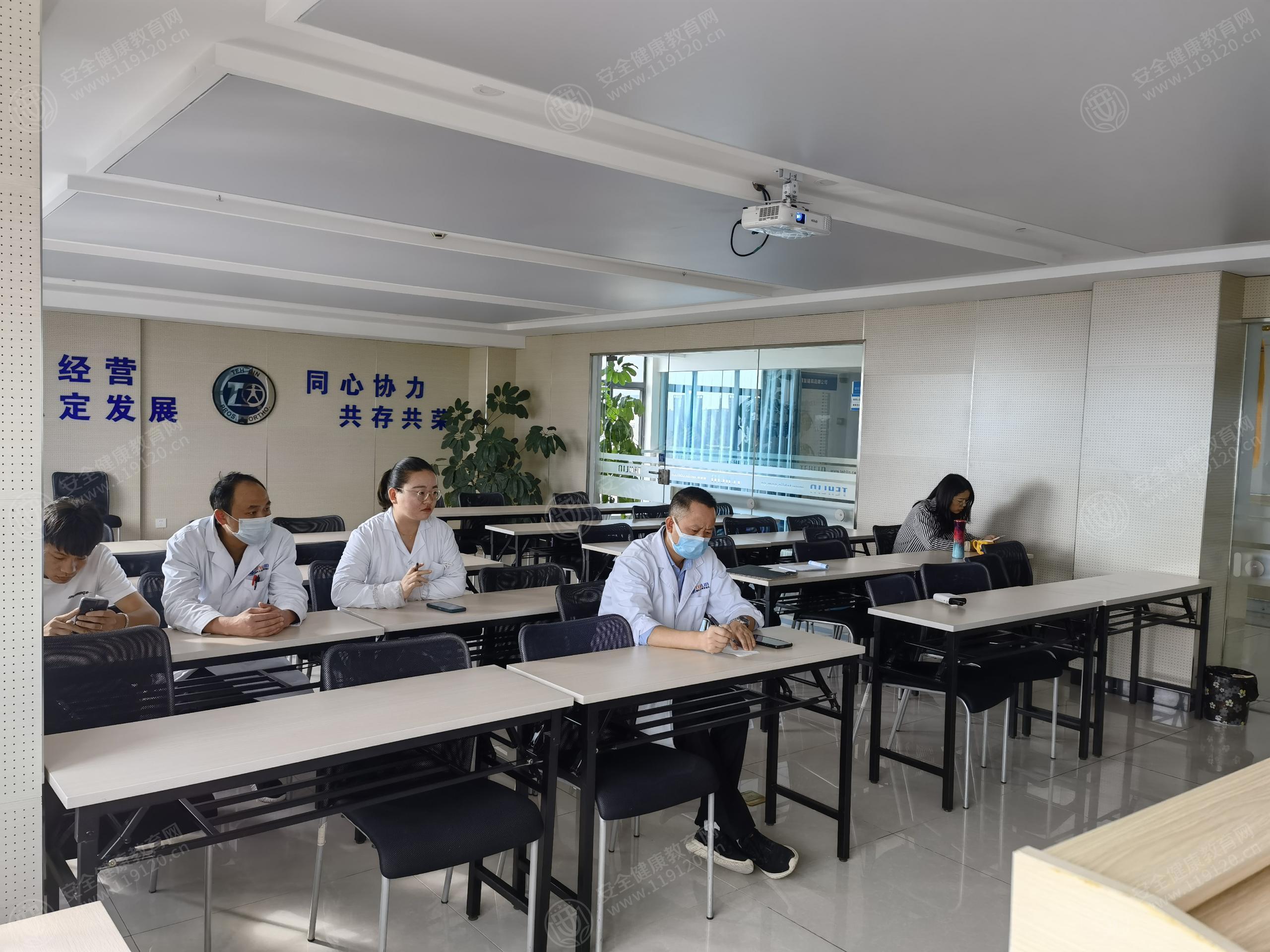 文中图片 文中图片