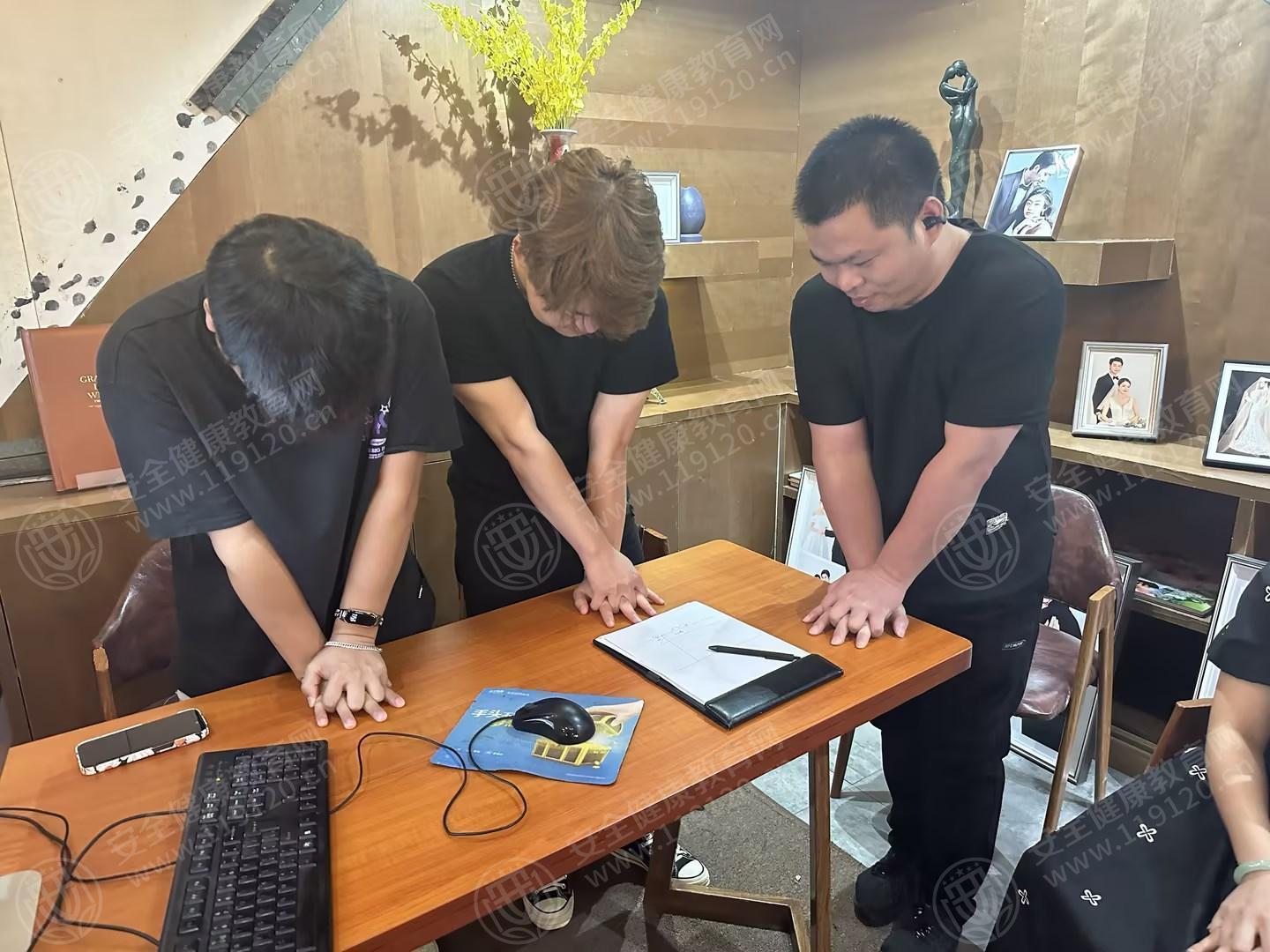文中图片