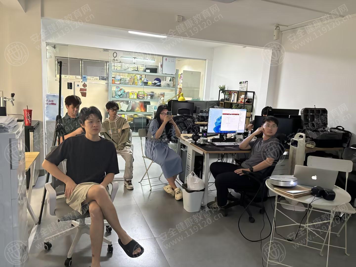 文中图片 文中图片