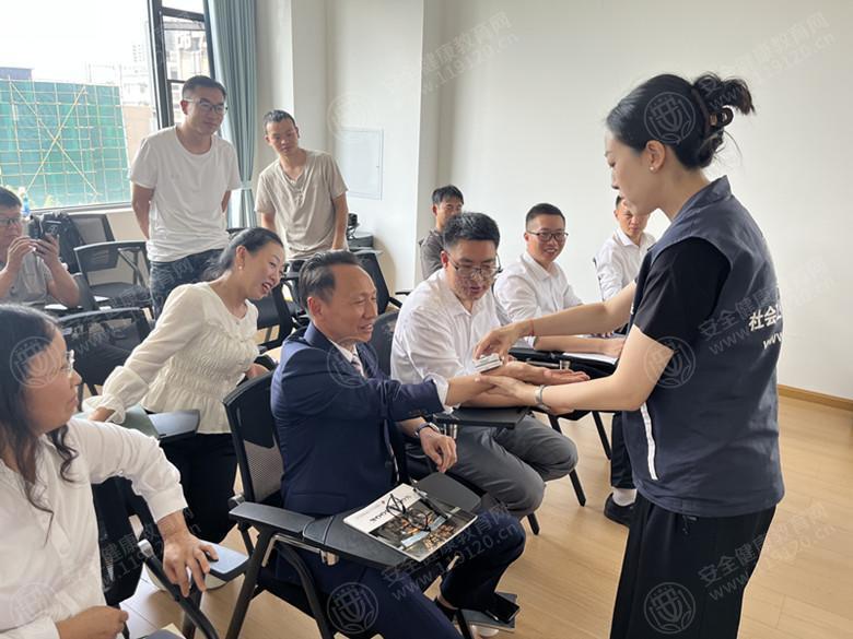 文中图片